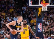 湖人绝杀时刻，三连败点燃赛场，巴特勒迎来胜利！