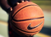 西亚卡姆连续十五场比赛得分超过持续失利，FPX不断突破！比赛高潮迭起