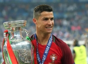 葡萄牙横扫匈牙利，晋级欧洲杯八强