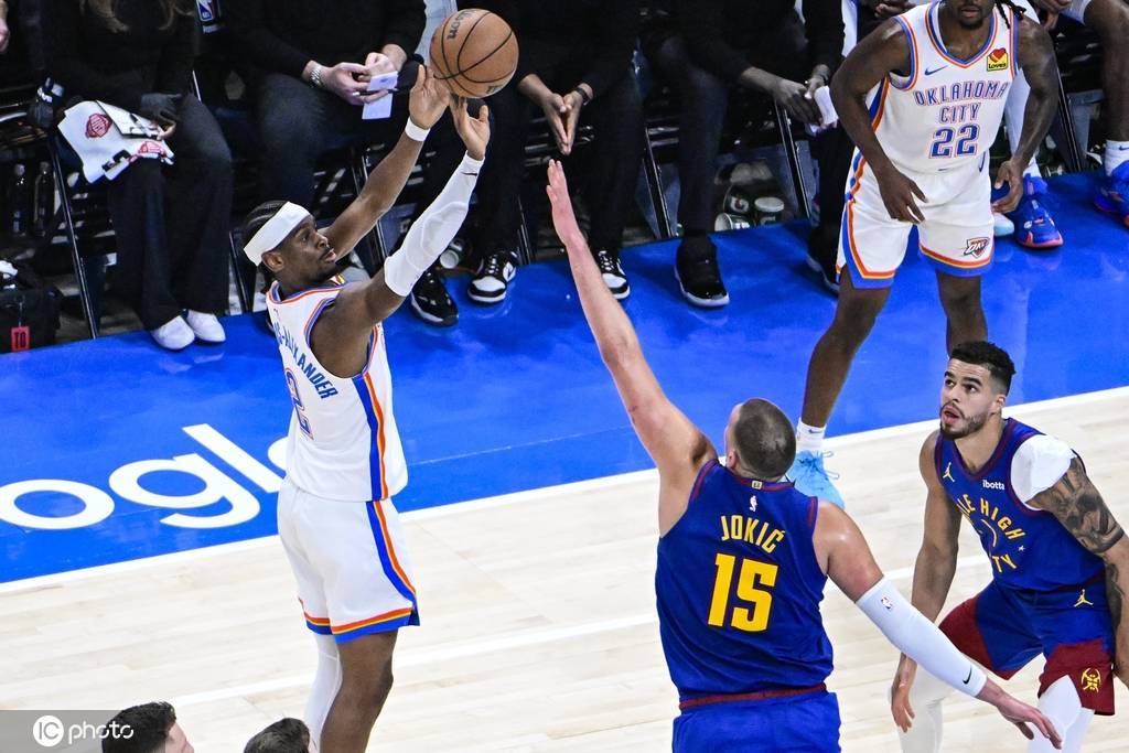 约基奇险胜猛龙,爆发新星关键表现点燃全场!的简单介绍 约基奇险胜猛龙,爆发新星关键表现点燃全场!的简单介绍